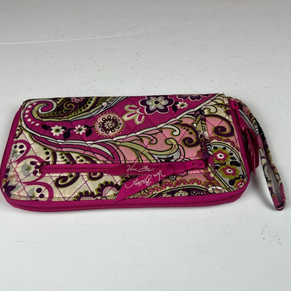 Vera Bradley Very Berry Paisley Wallet Wristlet Credit Card Holder